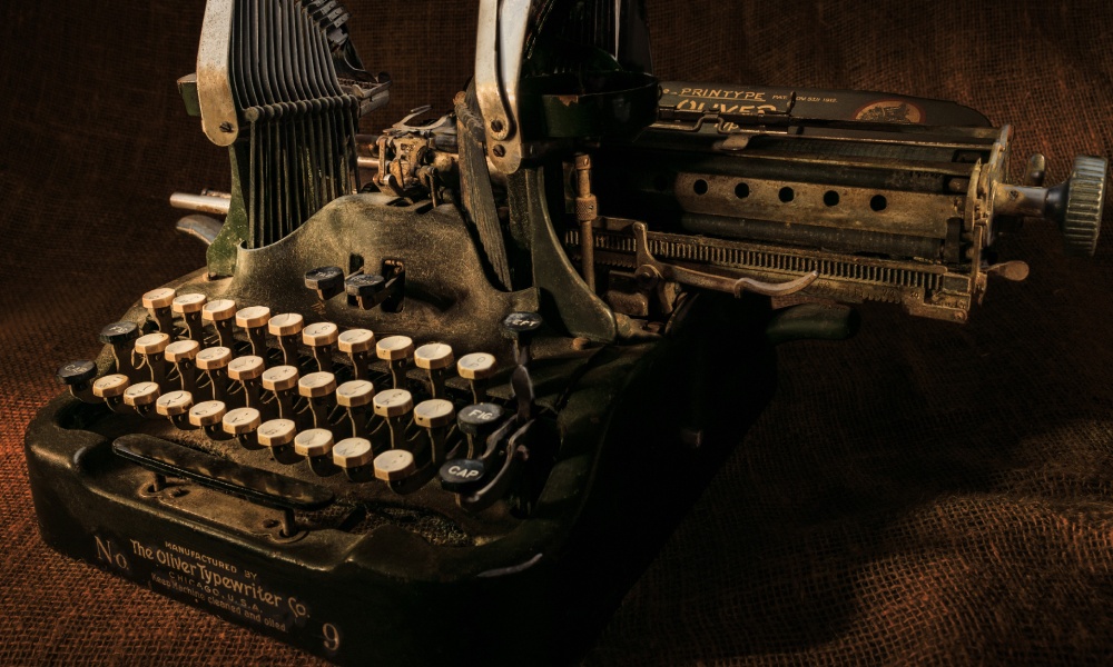 CURATORIAL TOURS OF THE EXHIBITION "IMPRESSIVE BEAUTY. TYPEWRITERS BY BORIS ZAMARIN"